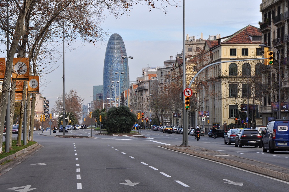 Barcelona, Torre Agbar copyright by peter egelkraut