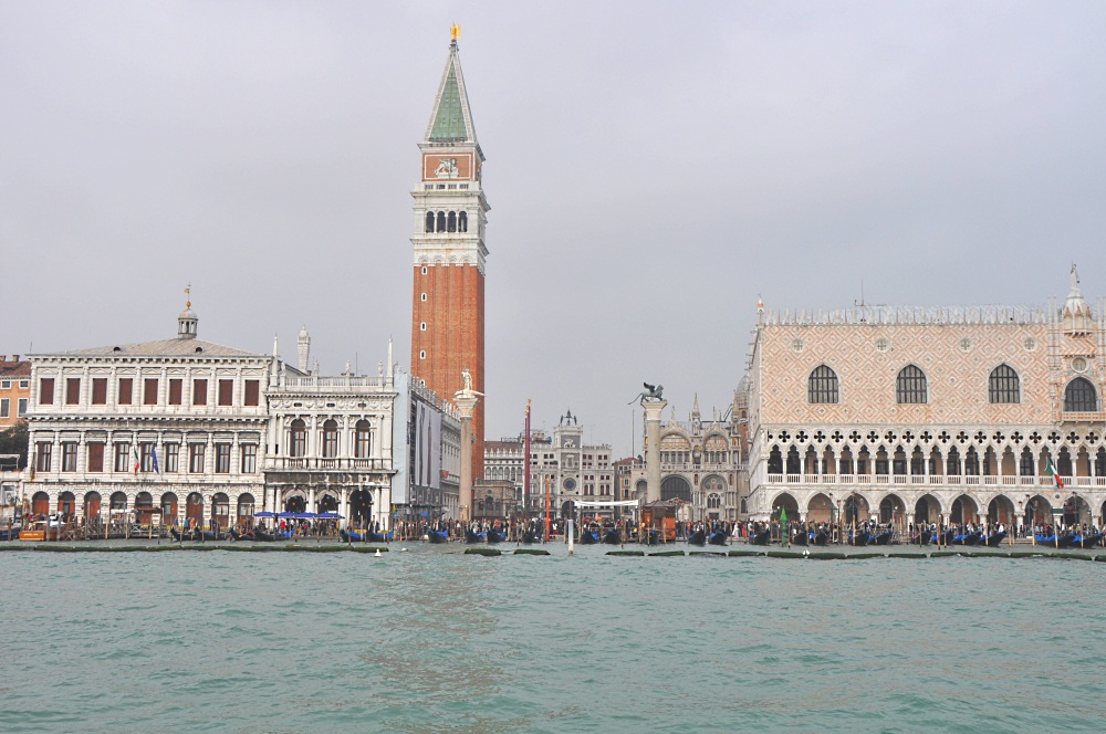 Venedig_Markusplatz und Campanile